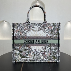 Christian Dior Shopping Bags